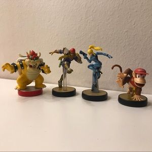 Lot of 4 Amiibos